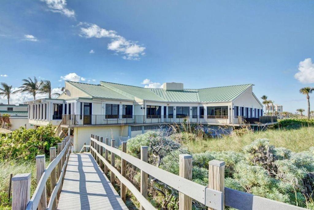 Excellent Beach Front Community, Golf Course, Tennis, Sunny Weather Year Round! 皮尔斯堡 外观 照片
